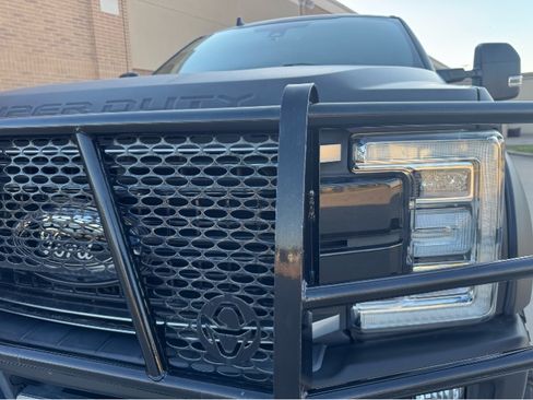 Used 2019 Ford F250 Platinum w/ Platinum Ultimate Package image 15