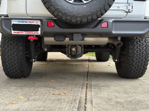 Used 2023 Jeep Wrangler Rubicon w/ LED Lighting Group image 5