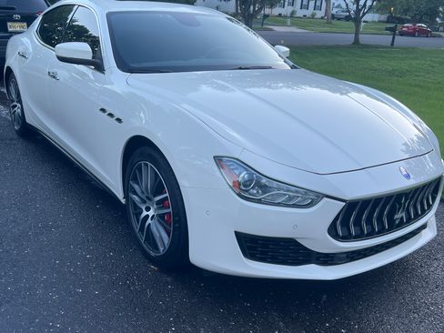 Used 2018 Maserati Ghibli S Q4 AWD/4WD image 5