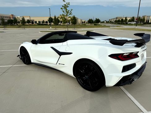 Used 2025 Chevrolet Corvette Z06 w/ Z07 Performance Package image 19