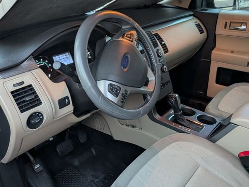 Used 2014 Ford Flex SE image 4