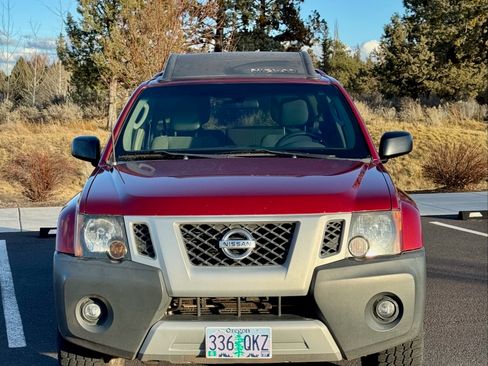 Used 2012 Nissan Xterra S w/ Value Package image 2