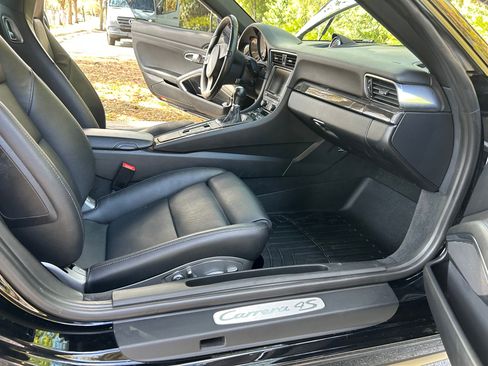Used 2013 Porsche 911 Carrera 4S image 10
