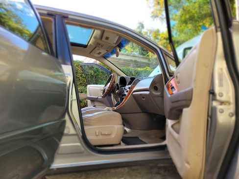 Used 2000 Lexus RX 300 300 Sport Utility 4D image 15