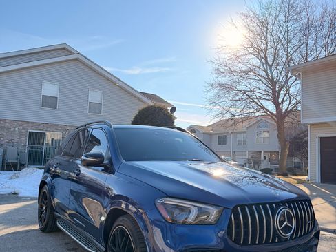 Used 2022 Mercedes-Benz GLE 53 AMG GLE 53 4MATIC Sport Utility 4D image 2