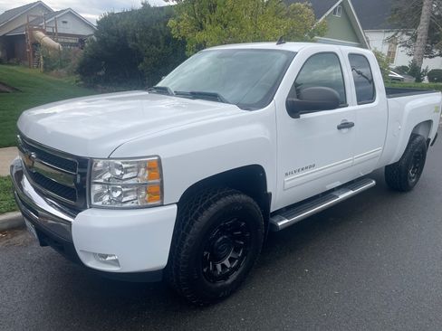 Used 2011 Chevrolet Silverado 1500 LT w/ All-Star Edition image 1