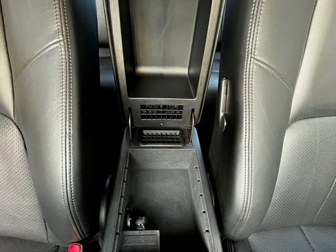 Used 2006 INFINITI G35 Sedan w/ (P03) Premium Pkg C RWD image 21