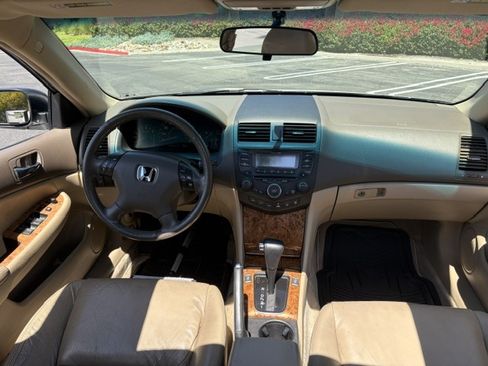 Used 2003 Honda Accord EX image 32