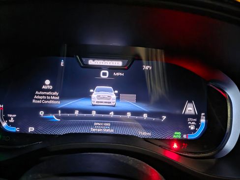 Used 2025 RAM 1500 Laramie w/ Night Edition image 19