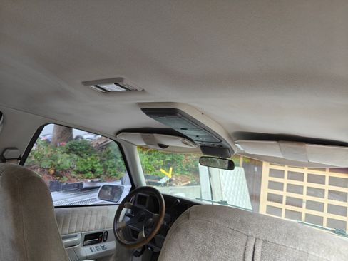 Used 1992 Chevrolet Silverado 3500 2WD Crew Cab image 4