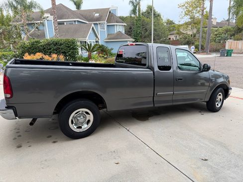 Used 2004 Ford F150 XLT RWD image 10