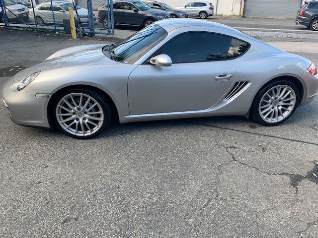 Used 2008 Porsche Cayman RWD image 2