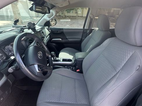 Used 2021 Toyota Tacoma SR5 image 13