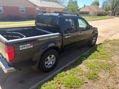 Used 2008 Nissan Frontier NISMO w/ Moonroof Pkg image 6