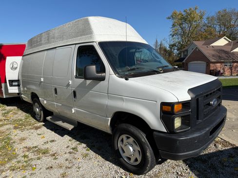 Used 2012 Ford E-350 and Econoline 350 Extended Super Duty w/ Commercial Cargo Van Pkg image 4