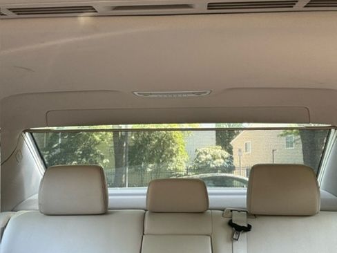 Used 2015 Mercedes-Benz E 350 4MATIC Sedan image 15