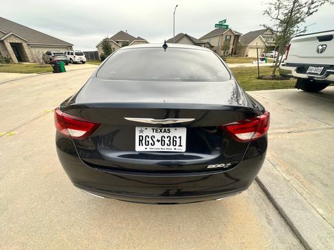 Used 2016 Chrysler 200 S w/ Navigation & Sound Group I image 14