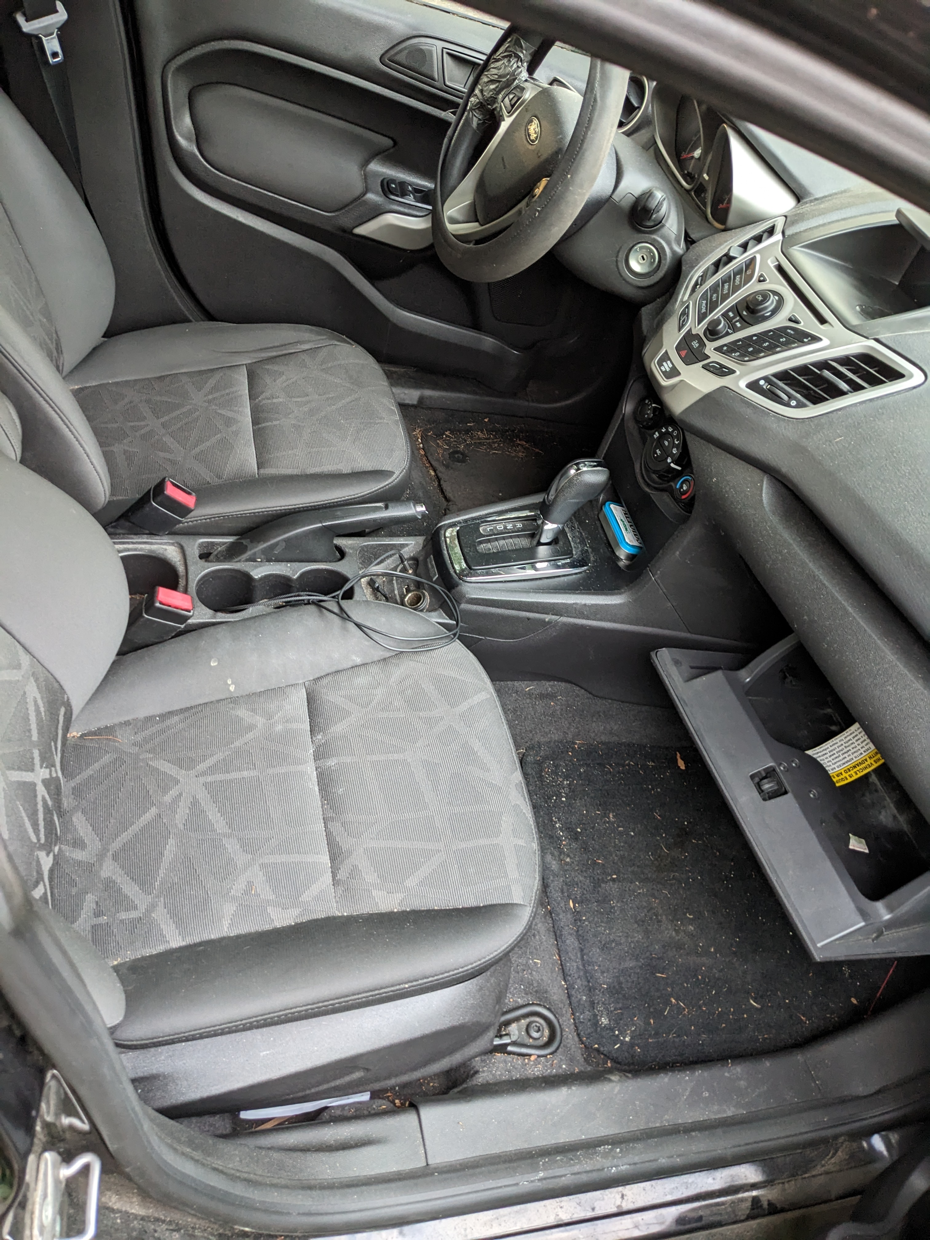 Used 2013 Ford Fiesta SE FWD image 10