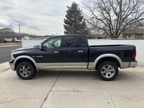 Used 2009 Dodge Ram 1500 Truck Laramie image 2