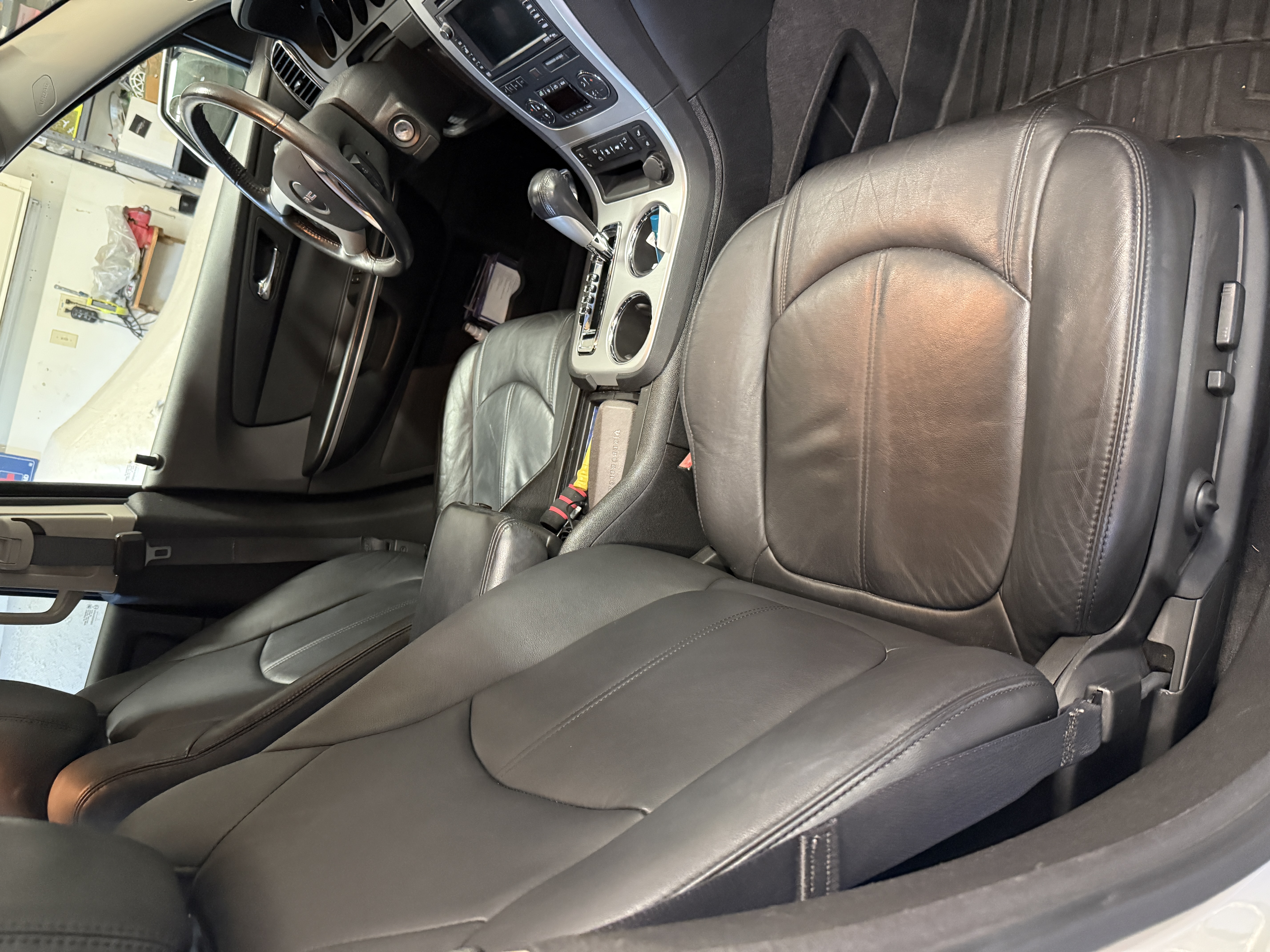 Used 2012 GMC Acadia SLT AWD/4WD image 11