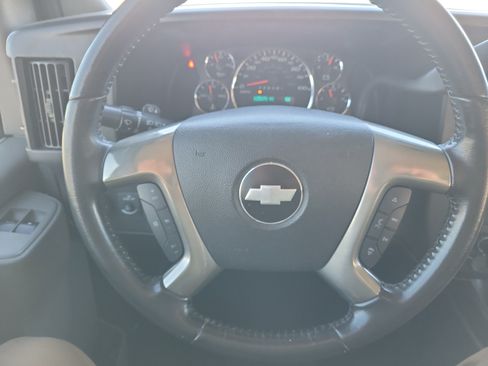 Used 2017 Chevrolet Express 3500 LT w/ LT Preferred Equipment Group image 6