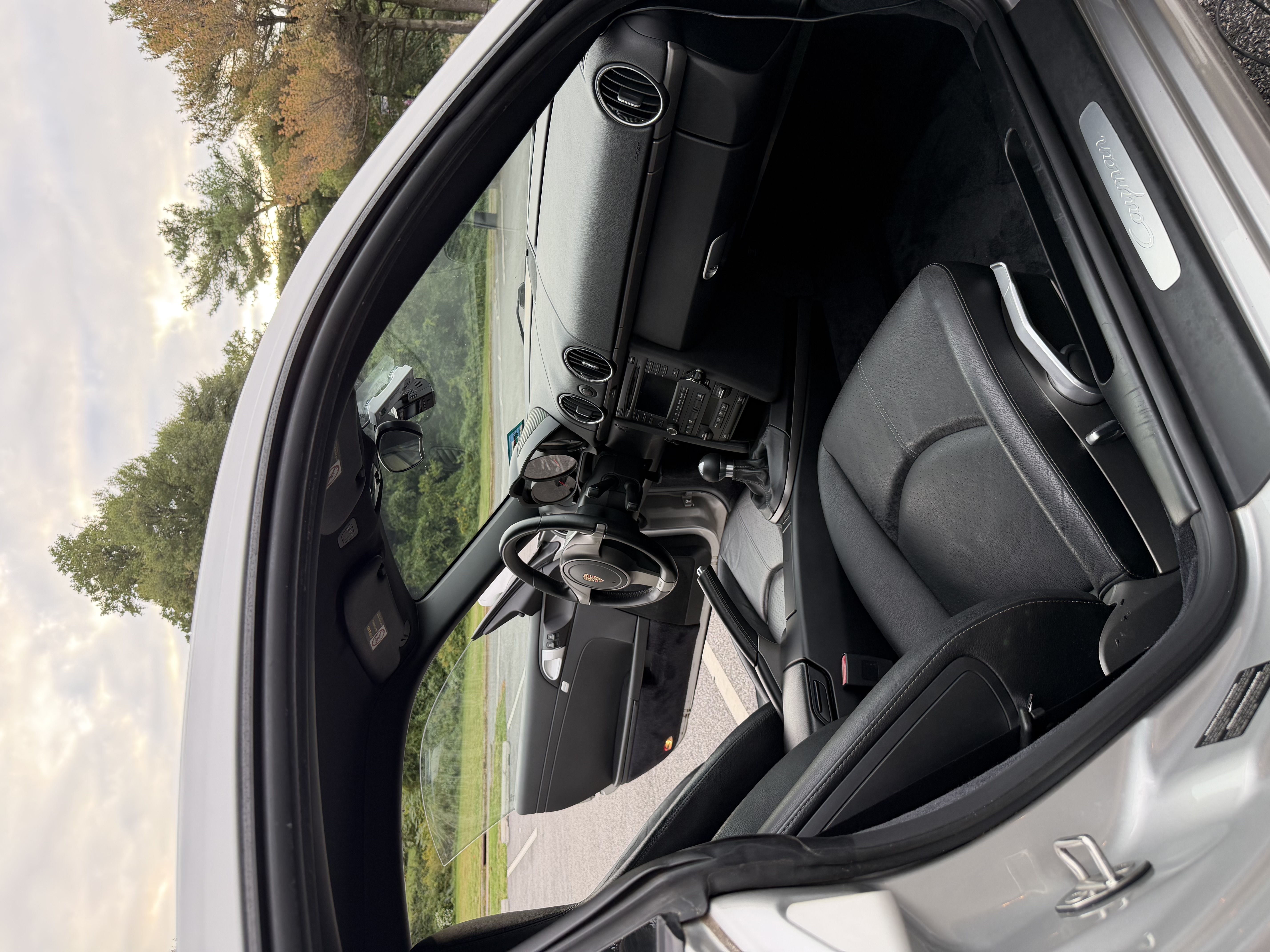 Used 2010 Porsche Cayman RWD image 17