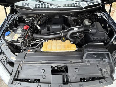 Used 2018 Ford F150 XLT w/ Equipment Group 302A Luxury image 14