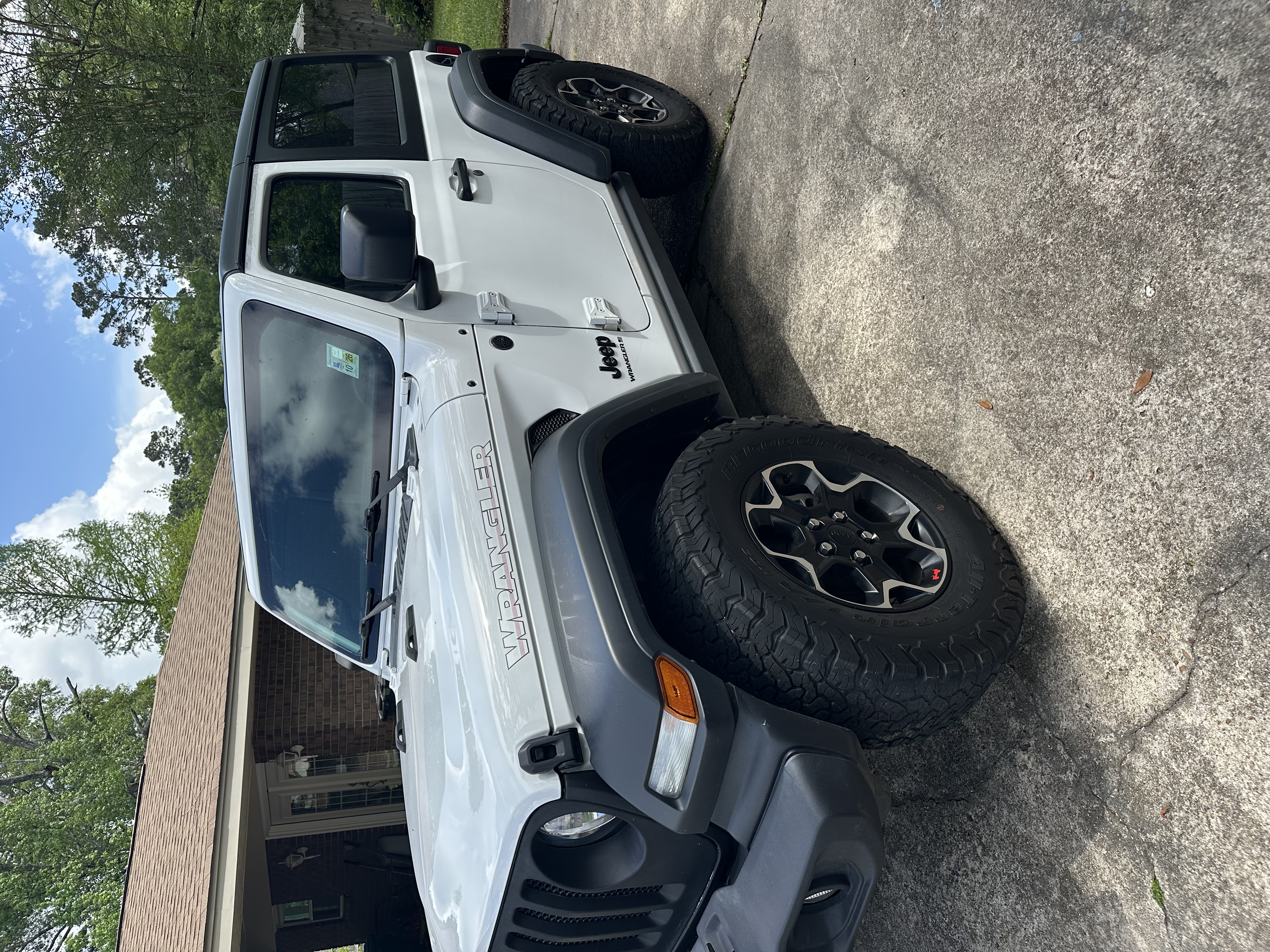 Used 2023 Jeep Wrangler Sport AWD/4WD image 4