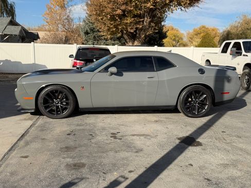 Used 2019 Dodge Challenger R/T Scat Pack image 5