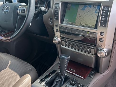 Used 2010 Lexus GX 460 Premium image 22