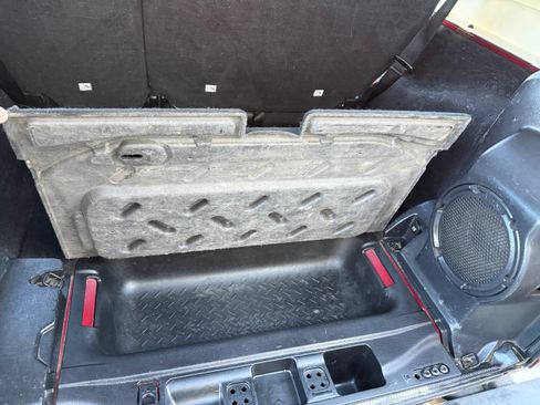 Used 2011 Jeep Wrangler Unlimited Sport image 29