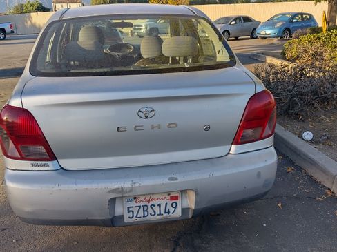 Used 2001 Toyota Echo Sedan image 11