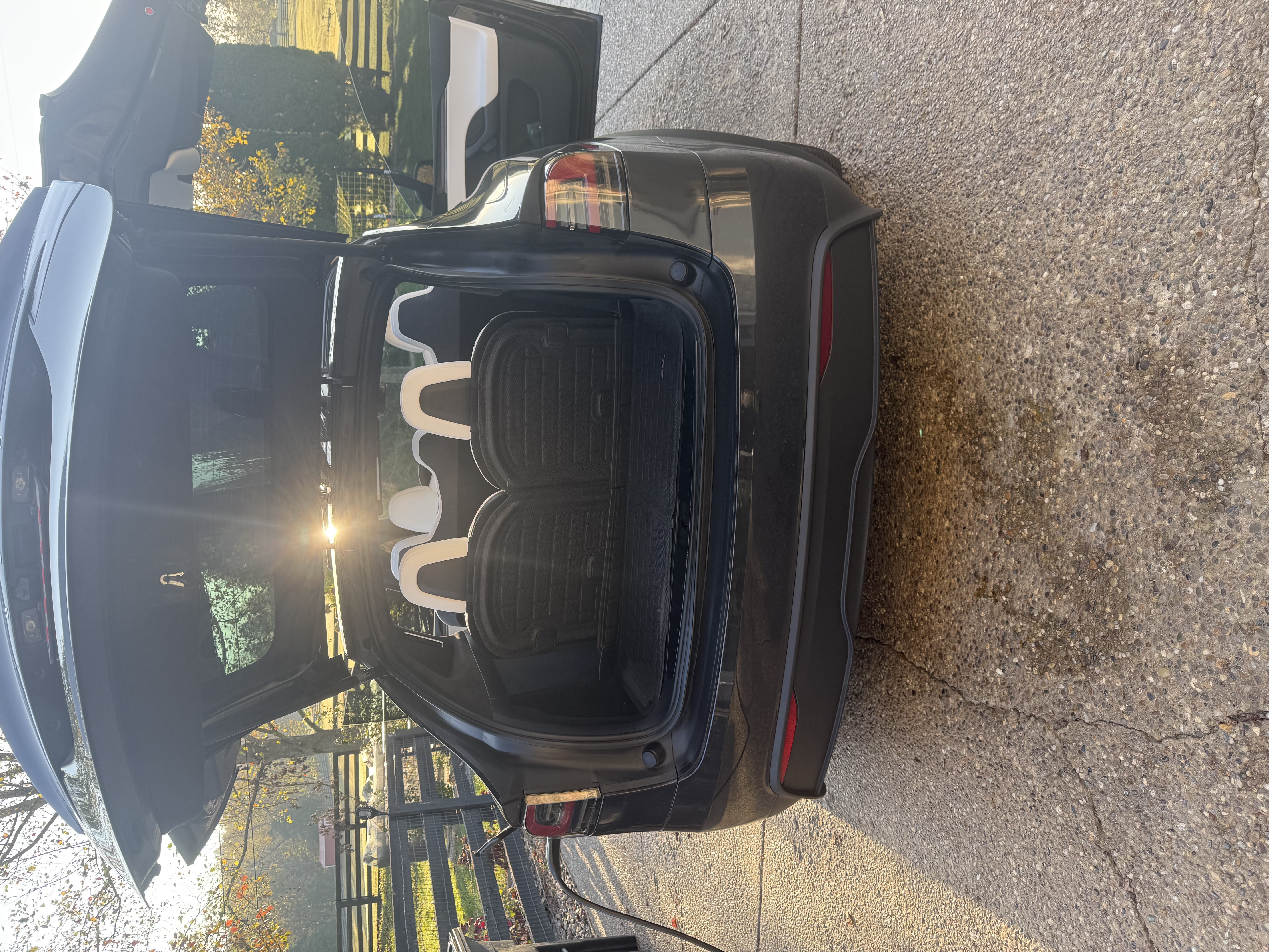 Used 2024 Tesla Model X AWD/4WD image 15