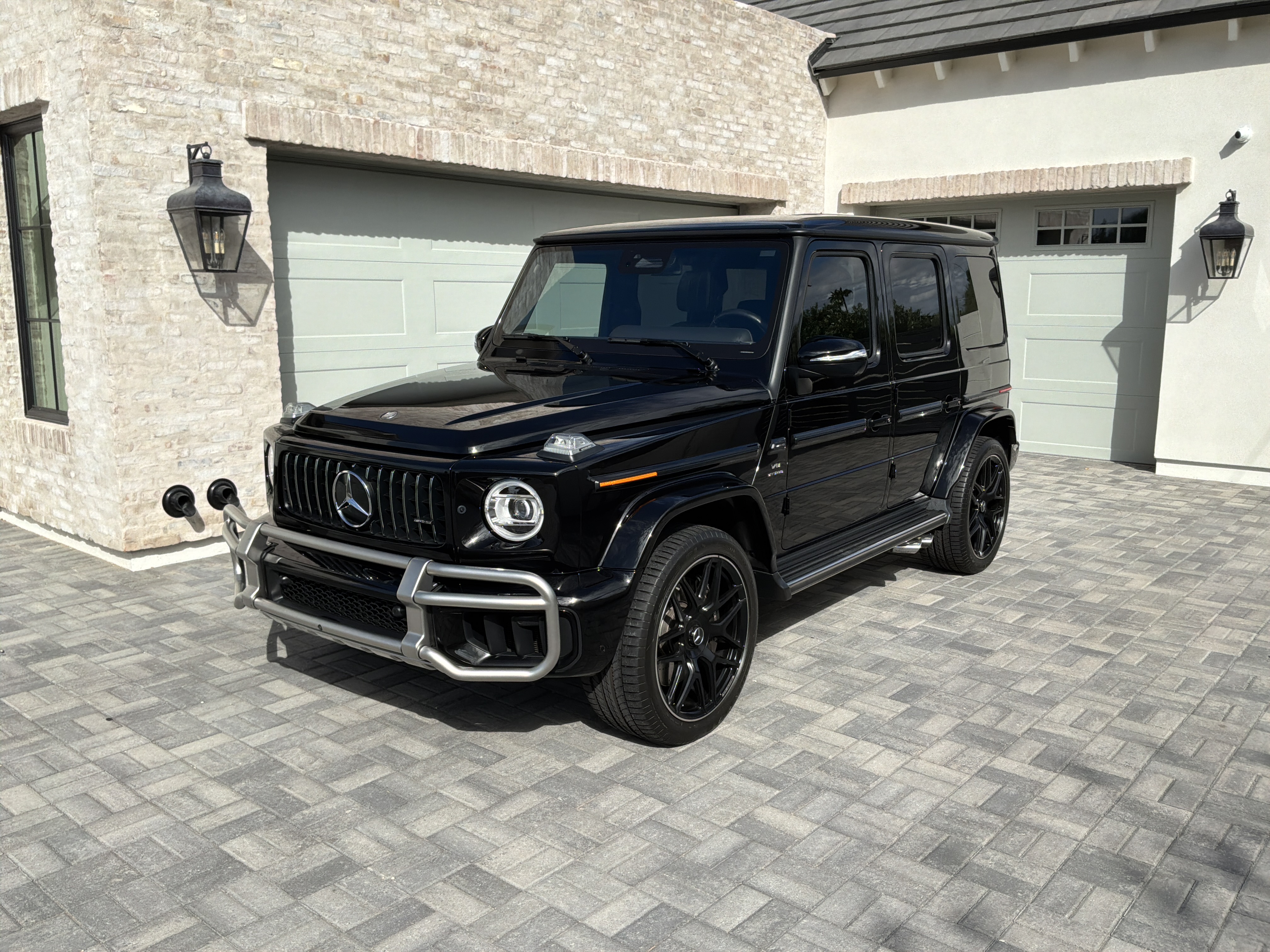 Used 2025 Mercedes-Benz G 63 AMG 4MATIC image 1