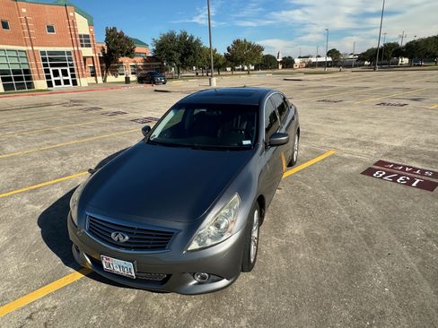 Used 2012 INFINITI G37 Journey w/ Premium Pkg image 5
