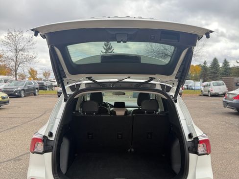 Used 2021 Ford Escape SEL image 9