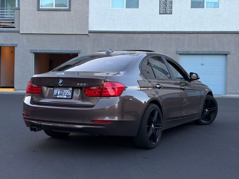 Used 2013 BMW 328i Sedan RWD image 12