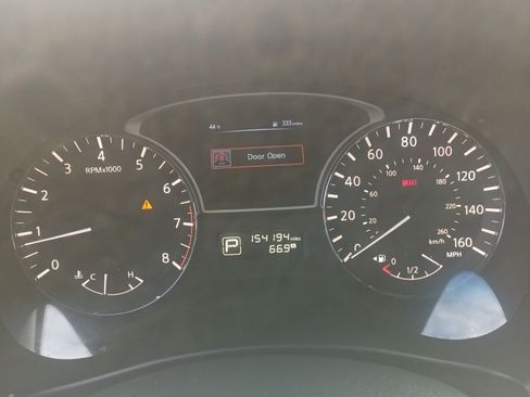 Used 2015 Nissan Altima 2.5 SV image 9