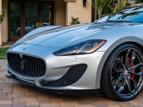 Used 2014 Maserati GranTurismo Sport RWD image 5