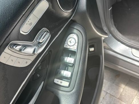 Used 2018 Mercedes-Benz GLC 300 image 16