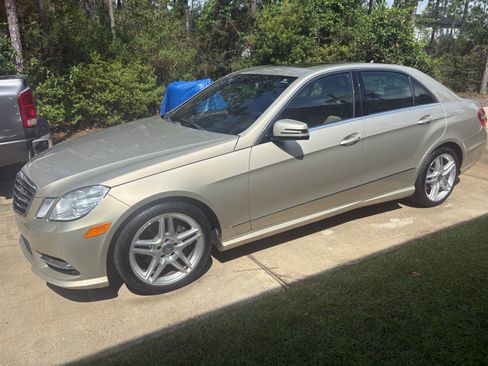 Used 2013 Mercedes-Benz E 350 Sedan image 5