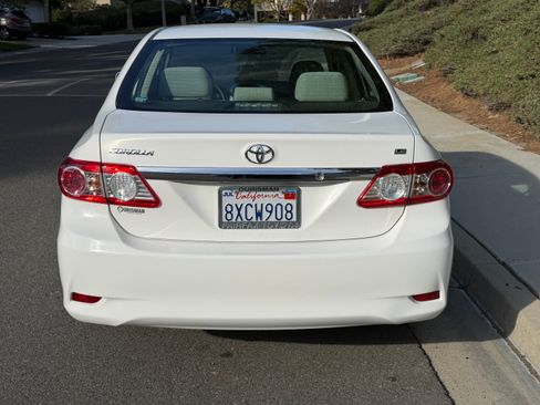 Used 2012 Toyota Corolla LE image 4
