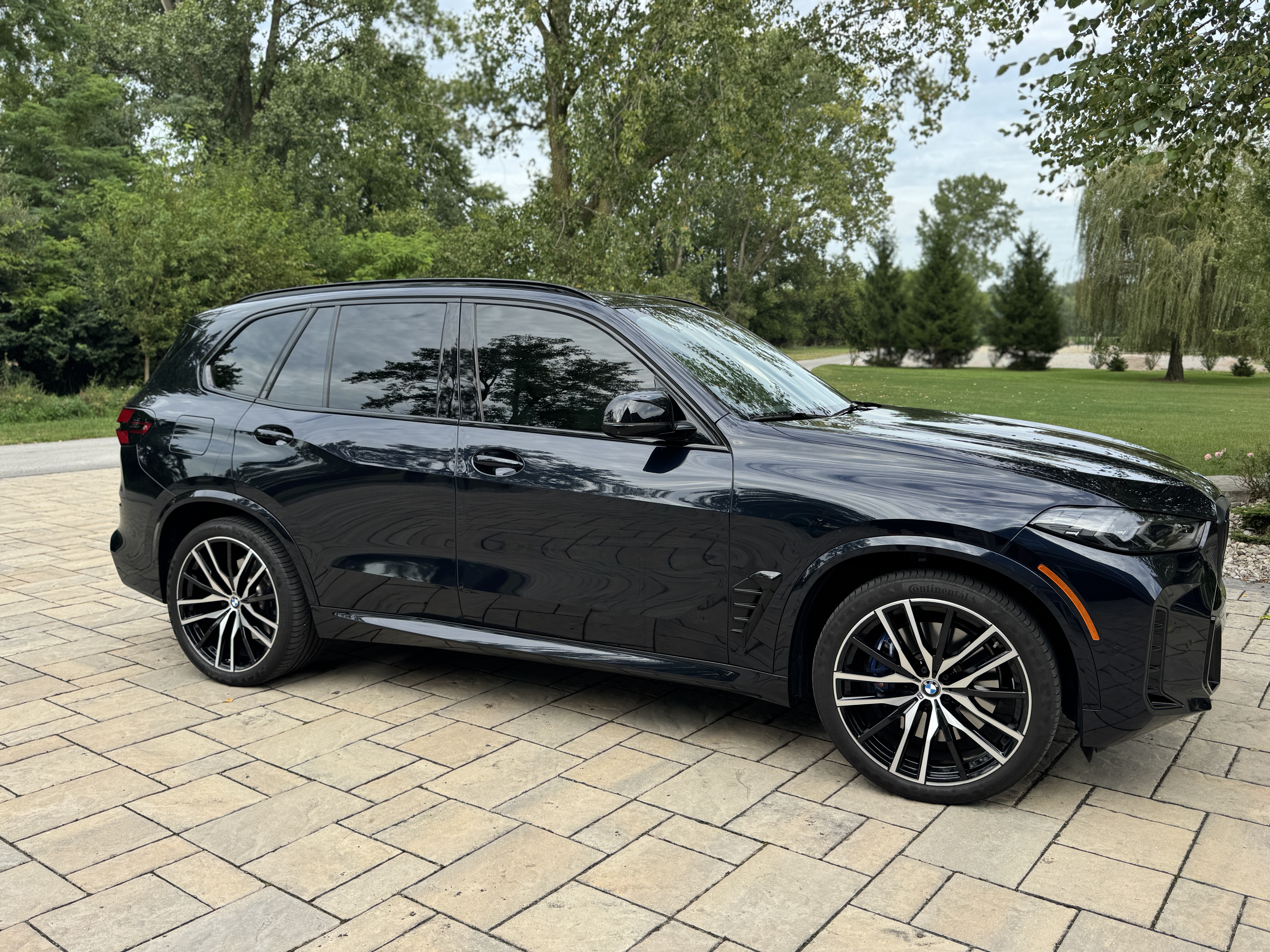 Used 2024 BMW X5 M60i w/ Executive Package AWD/4WD image 4