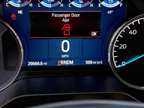 Used 2022 Ford F150 XLT w/ Equipment Group 301A Mid image 12