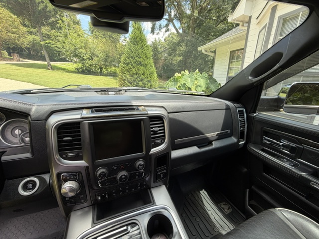 Used 2016 RAM 1500 Limited AWD/4WD image 10