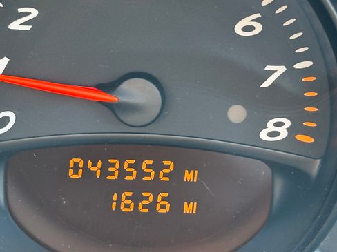 Used 2002 Porsche Boxster image 5