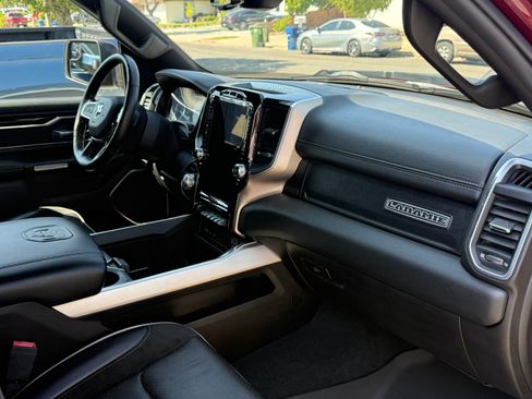 Used 2019 RAM 1500 Laramie image 10