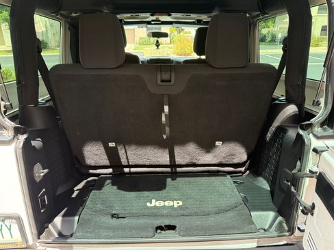 Used 2012 Jeep Wrangler Sport w/ Connectivity Group AWD/4WD image 11