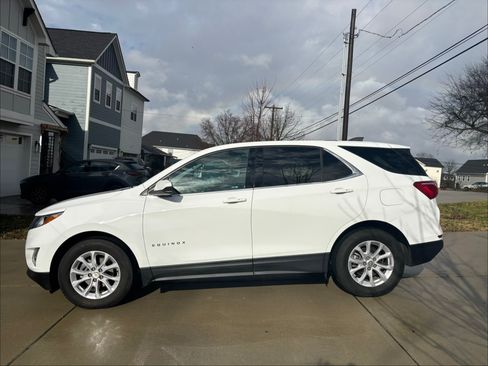 Used 2019 Chevrolet Equinox LT image 4