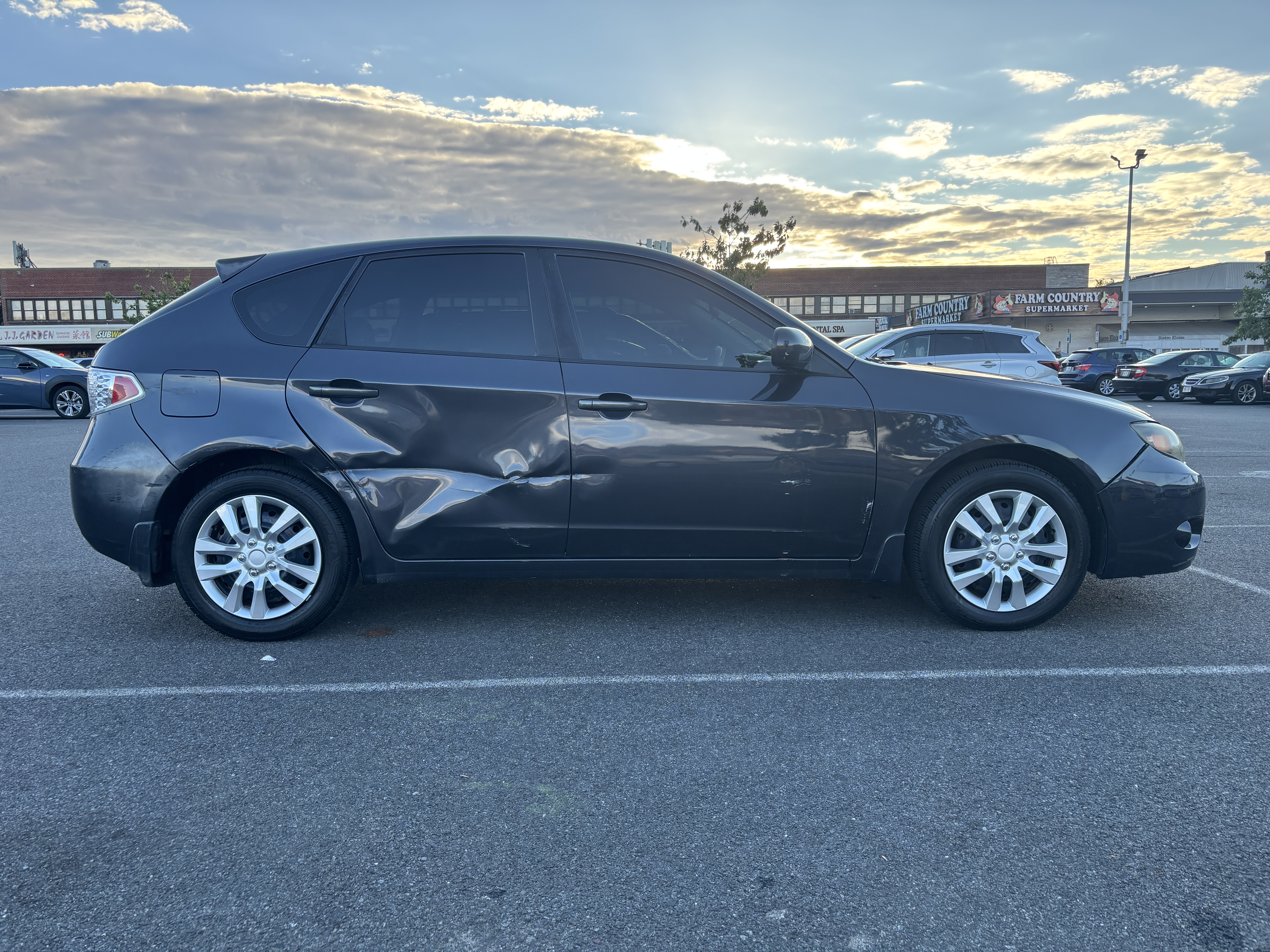 Used 2010 Subaru Impreza 2.5i AWD/4WD image 8